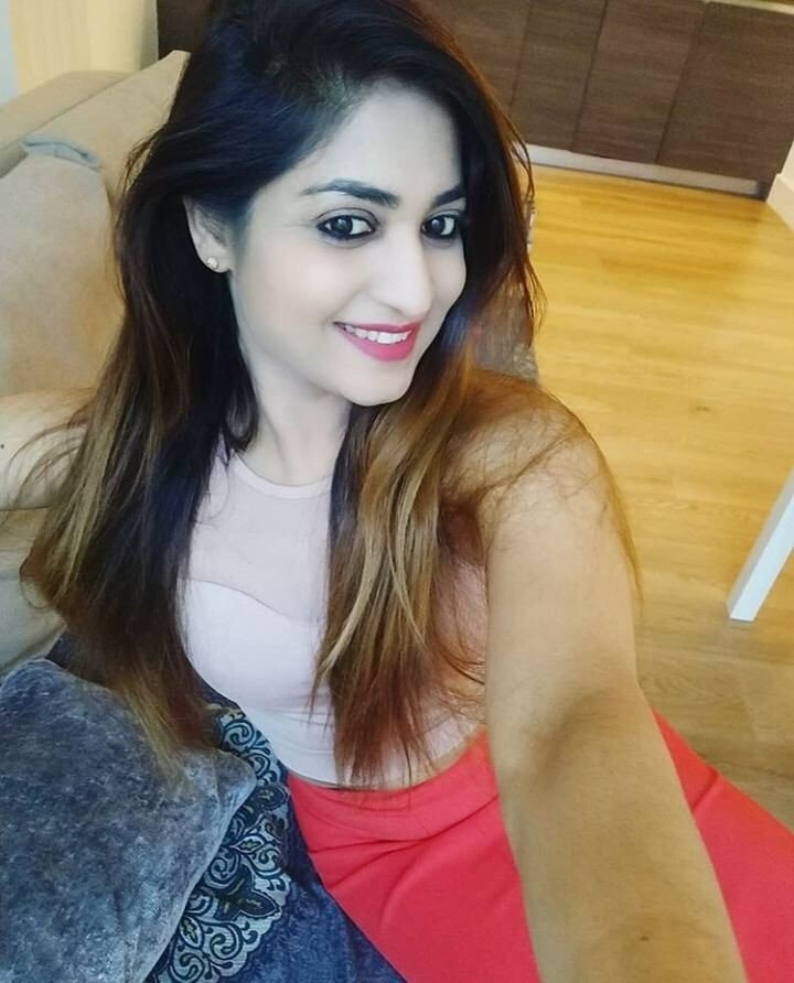 Ruchika Cute Call Girls Gurugram